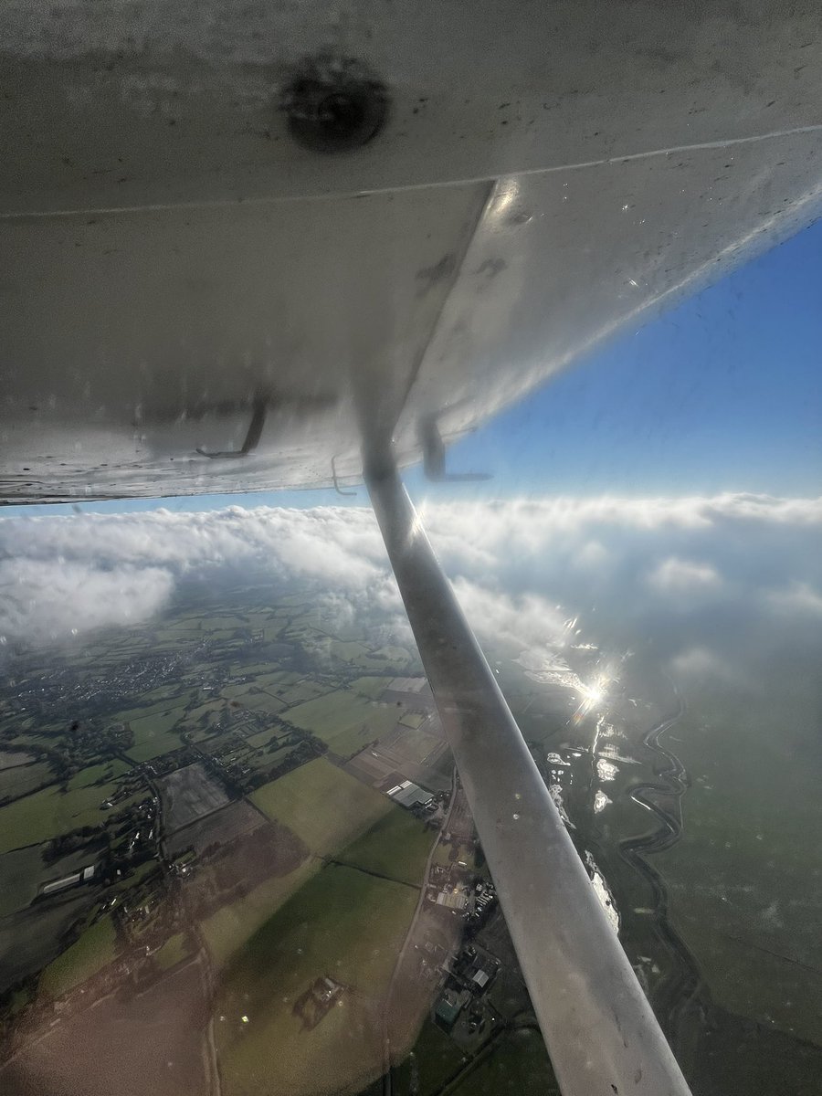 AviateAddict's tweet image. My week of #wingfriday for #pilotsoftwitter pleasing both #Teamlowwing and #Teamhighwing as I fly #TeamAnyWing #AvGeeks #FunkyAviation