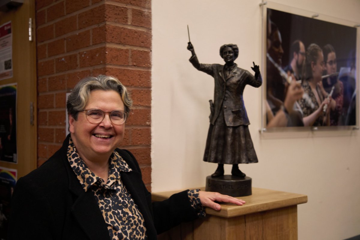 Dame Ethel Smyth (@dameethelsmyth) on Twitter photo Photographs of the unveiling of the <a href="/DameEthelSmyth/">Dame Ethel Smyth</a> quarter-size statue at @UniofSurrey <a href="/SurreyDMM/">Surrey Music_Media</a> by conductor and leading Smyth interpreter <a href="/OdalineMartinez/">Odaline Martinez</a> plus sculptor @Christinesculpt, assisted by <a href="/Dr_Chris_Wiley/">Christopher Wiley</a> and @UniofSurreyVC. #EthelSmyth @UniofSurreyCPE <a href="/SurreyAlumni/">Forever Surrey</a> Photographs of the unveiling of the <a href="/DameEthelSmyth/">Dame Ethel Smyth</a> quarter-size statue at @UniofSurrey <a href="/SurreyDMM/">Surrey Music_Media</a> by conductor and leading Smyth interpreter <a href="/OdalineMartinez/">Odaline Martinez</a> plus sculptor @Christinesculpt, assisted by <a href="/Dr_Chris_Wiley/">Christopher Wiley</a> and @UniofSurreyVC. #EthelSmyth @UniofSurreyCPE <a href="/SurreyAlumni/">Forever Surrey</a>