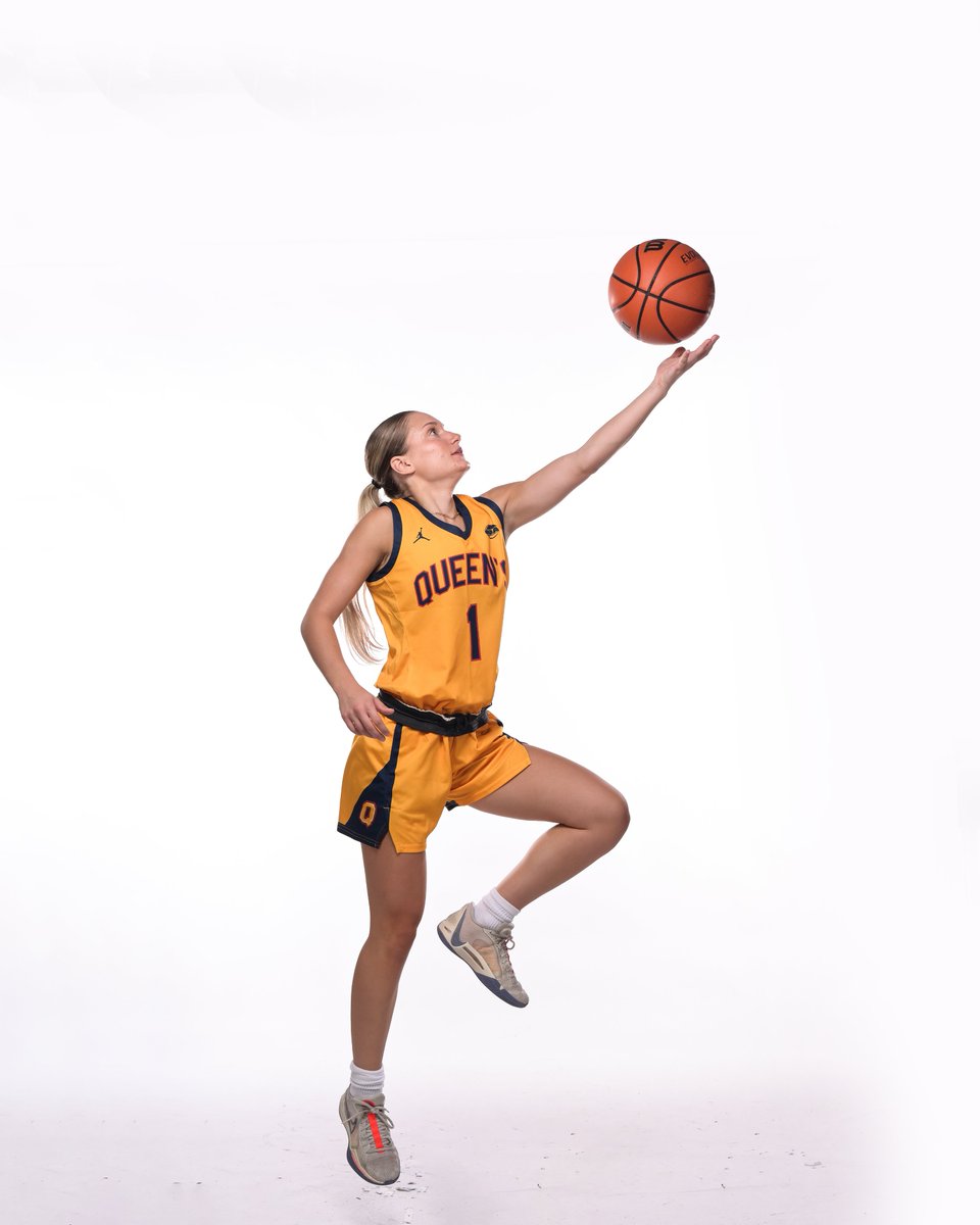 Queen's Gaels tweet media