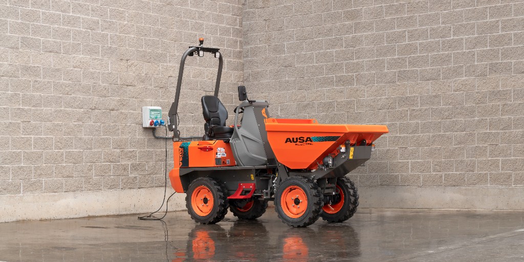 🌟 𝗘𝗗𝗜𝗧𝗢𝗥'𝗦 𝗖𝗛𝗢𝗜𝗖𝗘 𝗙𝗘𝗔𝗧𝗨𝗥𝗘𝗗 𝗣𝗥𝗢𝗗𝗨𝗖𝗧 🌟

@ausacenter’s D101AEA &amp; D101AEA Compact Dumpers have a 2,200-lb. Payload on its hi-tip skip, allowing your customers to offload materials at any angle.

Learn more! ⤵️
rnt.news/jsln6fz1