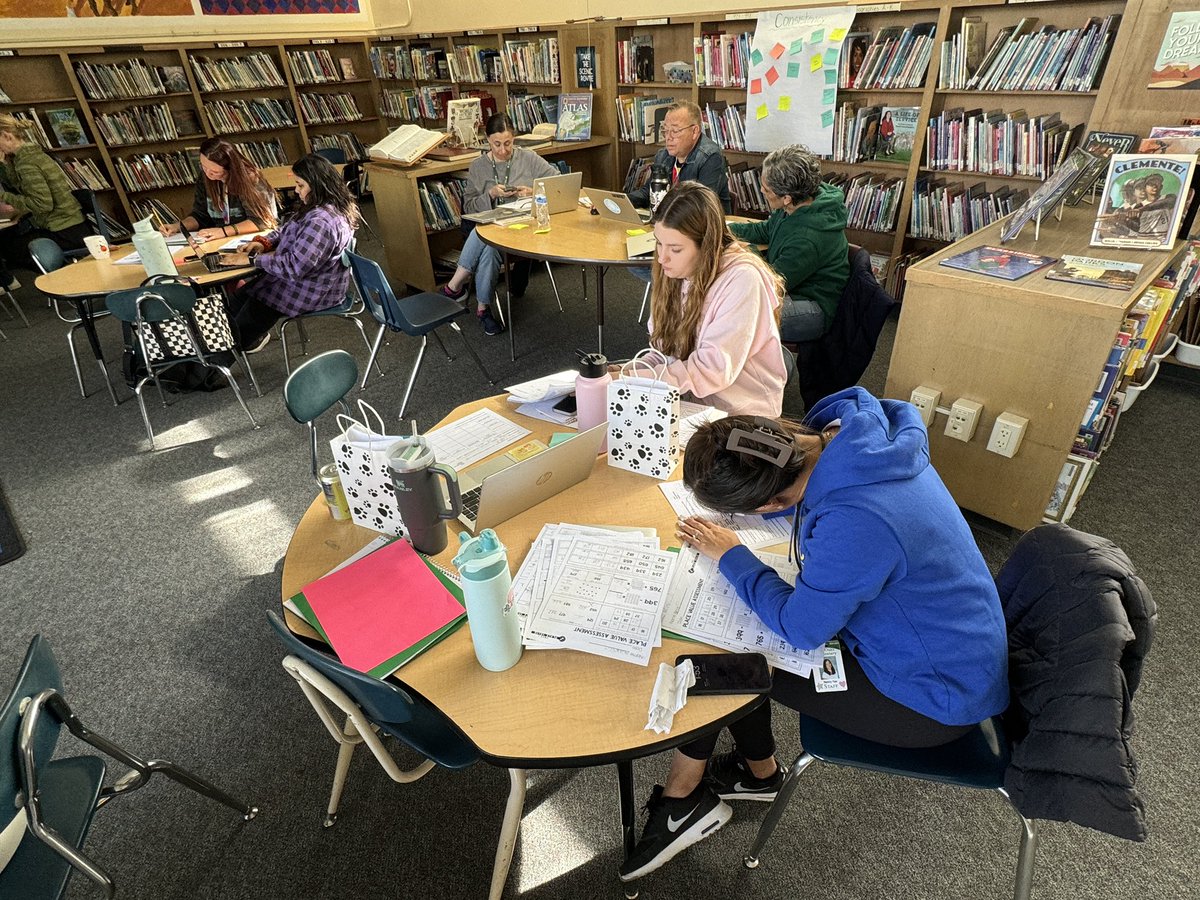 Amy Monaghan tweet media