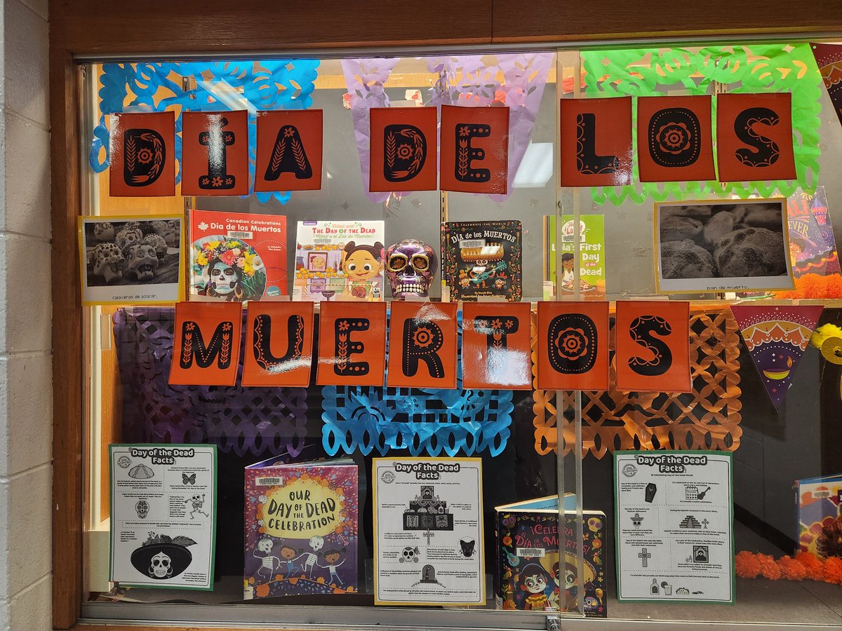 Happy #DiaDeLosMuertos to all those who celebrate.  Come find a book and learn about this holiday of family and remembrance.
#sd36tl #sd36learn