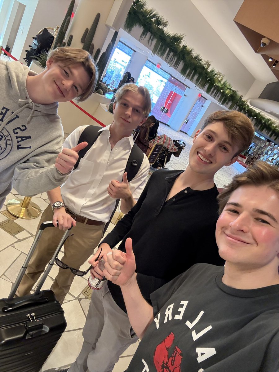 harryjsisson's tweet image. WHITE DUDES FOR KAMALA HARRIS🇺🇸