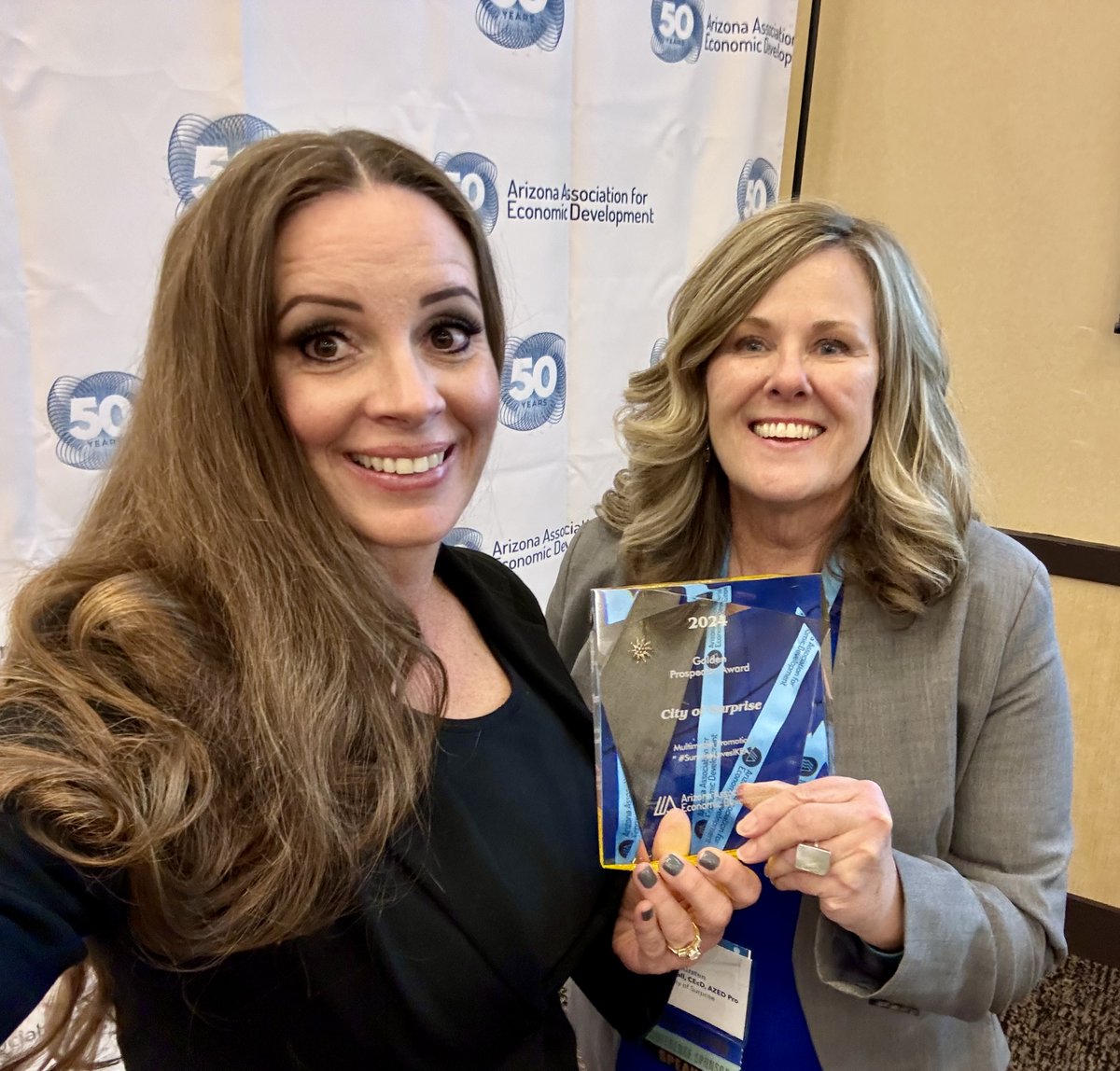 SurpriseEconDev's tweet image. Our department has been honored with TWO Golden Prospector Awards at this year&apos;s Arizona Association for Economic Development (AAED) Fall Forum!

- Special Event: City of Surprise &amp;amp; Ottawa University – FBLA Region 4 Competition
- Multimedia Promotion: City of Surprise –…