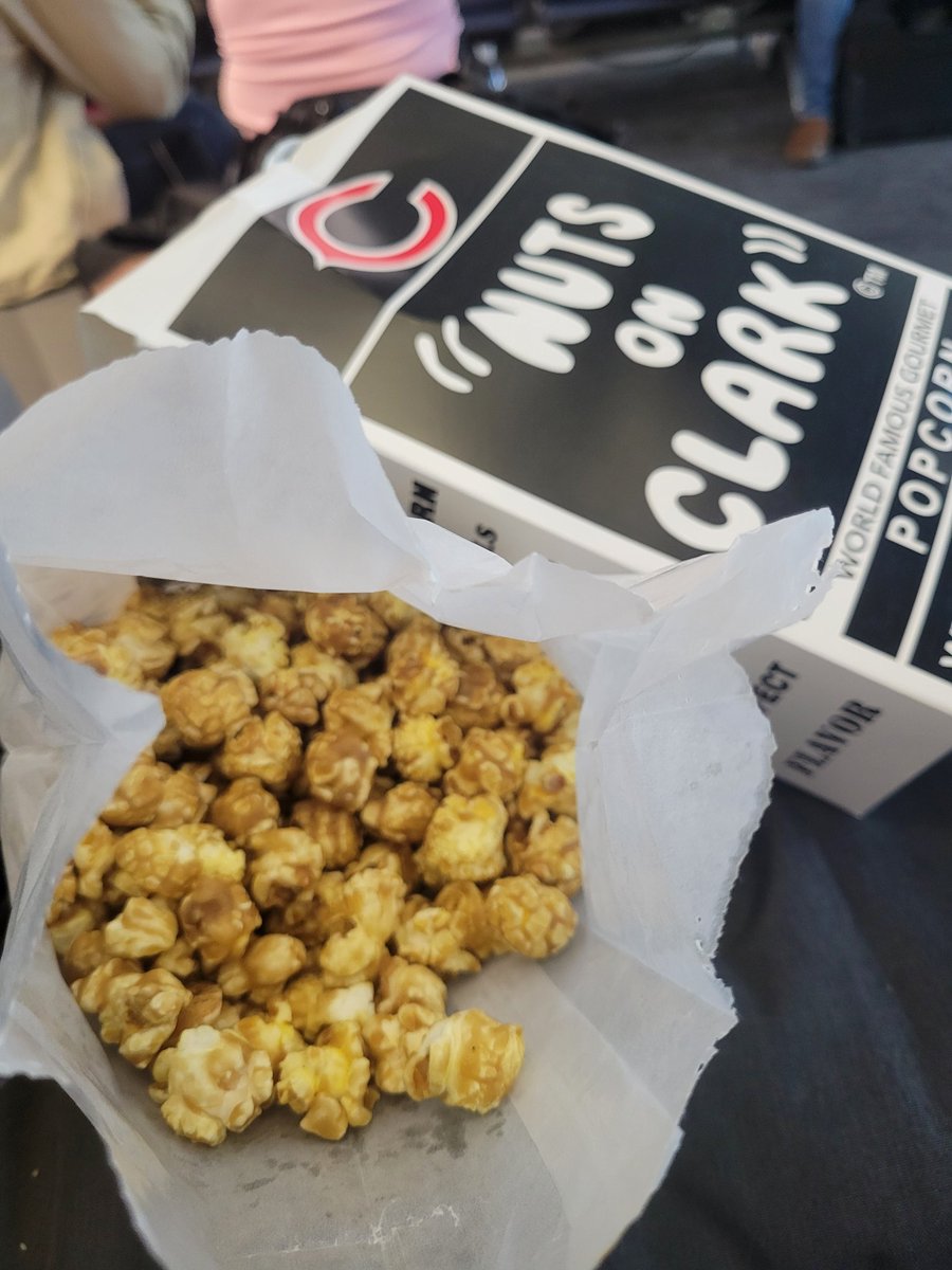 Amber Schroader (@gingerwondermom) on Twitter photo Bonus of flying through Chicago yum! Bonus of flying through Chicago yum!