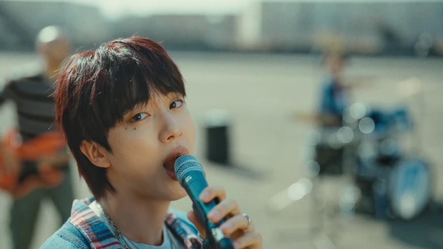charts_k's tweet photo. Jin's "I'll Be There" debuts with 31,547,054 streams in its first week on the Spotify counter! https://t.co/0dh59JAjF6