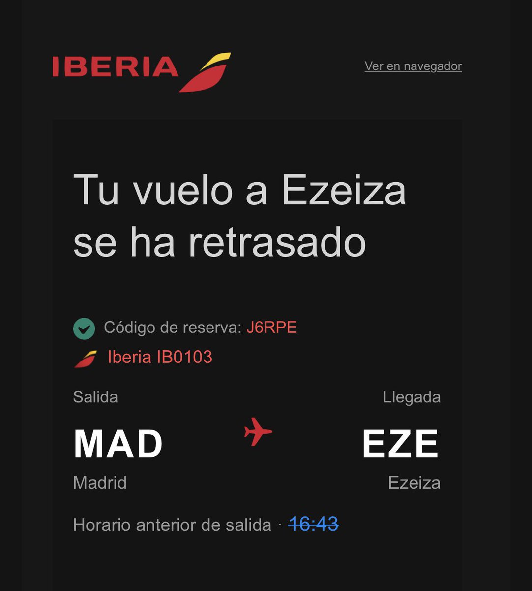 SerRgioB's tweet photo. El DESFIBRILADOR llegó a tiempo, en medio de la huelga en EZEIZA ✈️ y con demora de 9 horas, un pasajero se descompensó e iniciamos maniobras de RCP, prontamente llegó el DEA⚡️ Gracias a los pasajeros , al personal del aeropuerto y de la PSA 👏👏👏 💪
#rcp #muertesubita #aa2000 https://t.co/K12JUR2pXb