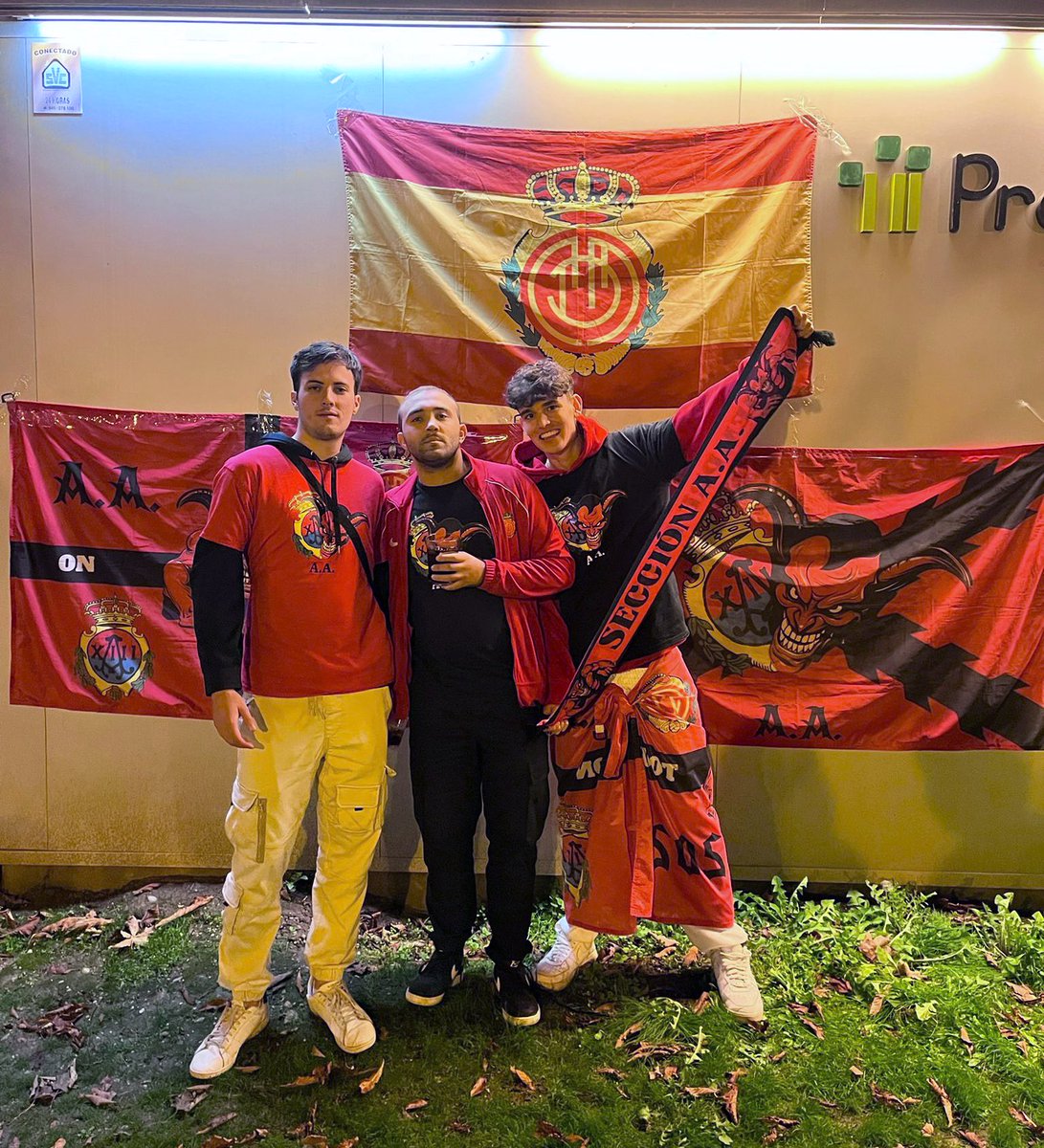 seccion_aa's tweet photo. 🖤 𝐇𝐨𝐲 𝐞𝐥 𝐟𝐮́𝐭𝐛𝐨𝐥 𝐞𝐫𝐚 𝐥𝐨 𝐝𝐞 𝐦𝐞𝐧𝐨𝐬.

📍 Vitoria https://t.co/Z5VdBw2s5l