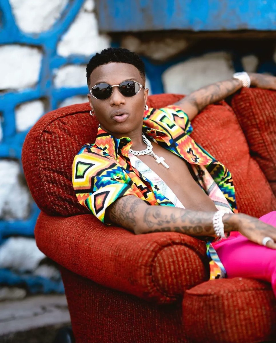 .<a href="/wizkidayo/">Wizkid</a> and <a href="/temsbaby/">TEMS</a>'s "Essence" has now earned over 1 billion streams worldwide.