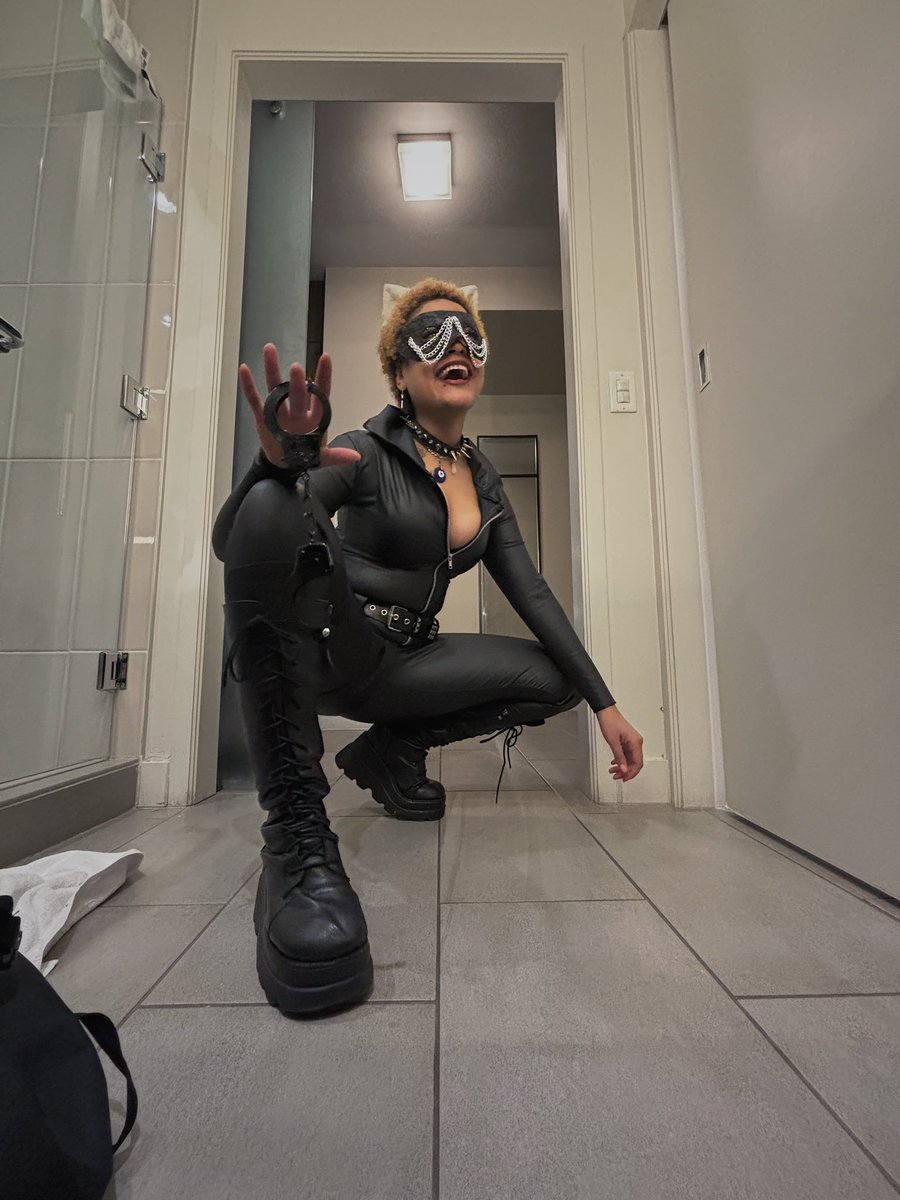deemz_AD's tweet photo. I’m tired of having no one to fuck around the holidays :( 
•
•
•
•
🏳️‍🌈 ♓️ 🎀 🧸 🏳️‍⚧️
•
🔗 in bio😈
•
•
•
•
#halloween2024 #nsfw #mursuit #kink #femdom #bdsm #murrsuiter #softsuiting #goon #findom #theythem #yiff #paypig #furrynsfw #lewds #Catwoman #nsfwtwt #furryoc https://t.co/GqaWaQBNlE