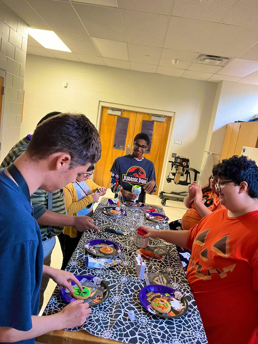 Fiona Hoffman tweet media