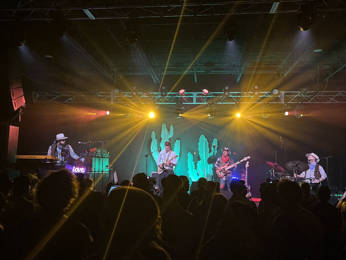 csturtevant13's tweet photo. @neighbortunes @statetheatreME https://t.co/rdGDWCxDcR