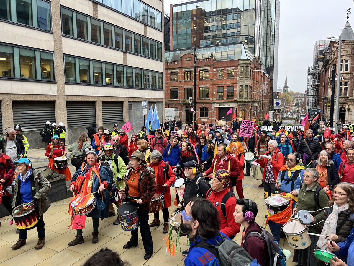 BrumCJC's tweet photo. @MidlandsXR This week XR have been campaigning for an end to climate chaos by targeting the Achilles heel of the criminal fossil fuel industry: their insurers. No insurance = no drilling for oil, gas and coal.
#InsureOurSurvival #NoNewFossilFuels https://t.co/qqq8H3qKPR