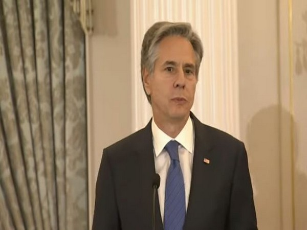ani_digital's tweet photo. Blinken quotes Rabindranath Tagore at Diwali reception, hails South Asian contributions
Read @ANI Story | https://t.co/ksG7L1hA7z
#UnitedStates #Diwalireception #USStateDepartment #AntonyBlinken https://t.co/DqqQ5ACS2q