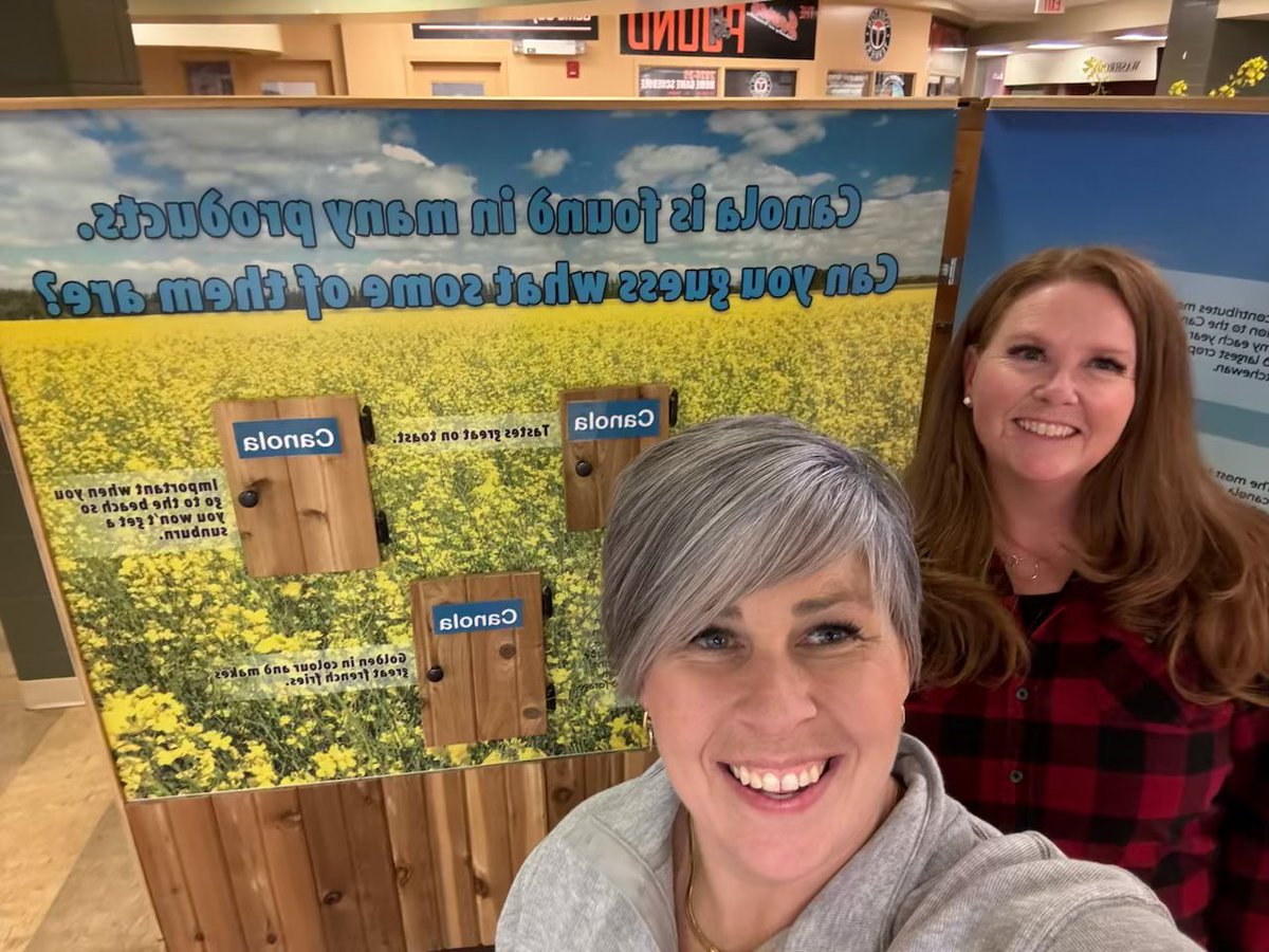 Teaming up with Jenn from <a href="/lindgrenfarms1/">Lindgren Farms</a> at Grain Millers Harvest Showdown in Yorkton today talking to students about all the crops grown in Saskatchewan #AgInTheClassroom  #DidYouKnow #FunFacts