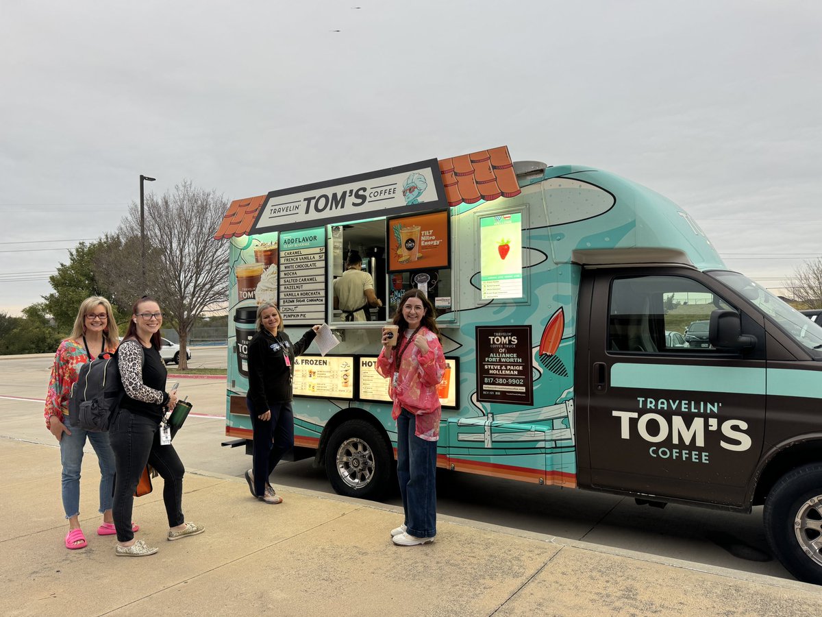 Sundae Foster tweet media