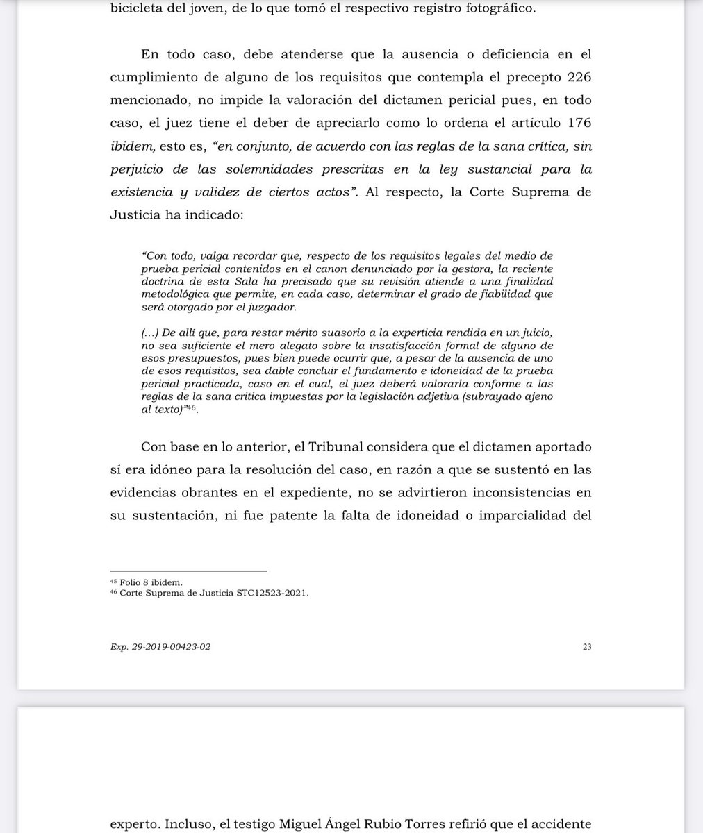 jairoparrac's tweet photo. DICTAMEN PERICIAL. AUSENCIA REQUISITOS ART. 226 CGP. VALORACIÓN. TSB: Debe atenderse que la ausencia o deficiencia en el cumplimiento de alguno de los requisitos que contempla el precepto 226 mencionado, no impide la valoración del dictamen pericial pues, en todo caso, el juez tiene el deber de apreciarlo como lo ordena el artículo 176 ibidem, esto es, “en conjunto, de acuerdo con las reglas de la sana crítica, sin perjuicio de las solemnidades prescritas en la ley sustancial para la existencia y validez de ciertos actos”