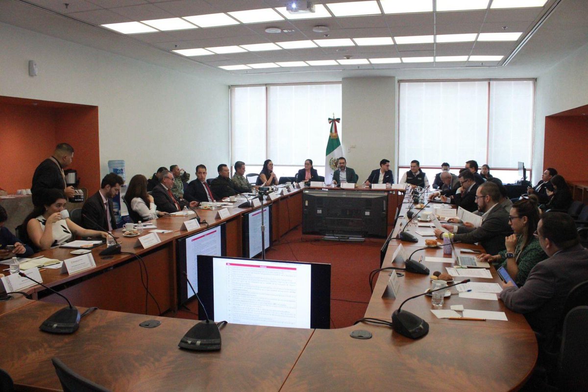 DIF_NMX's tweet photo. La Procuradora Federal de Protección de #NNyA, Fabiola Salas participó en la reunión de la Comisión Intersecretarial de Atención Integral en Materia Migratoria #CIAIMM en @SRE_mx.

Desde el #SNDIF reafirmamos el compromiso para consolidar el Modelo Humanitario de Movilidad en 🇲🇽. https://t.co/K9yzEfF6Rw