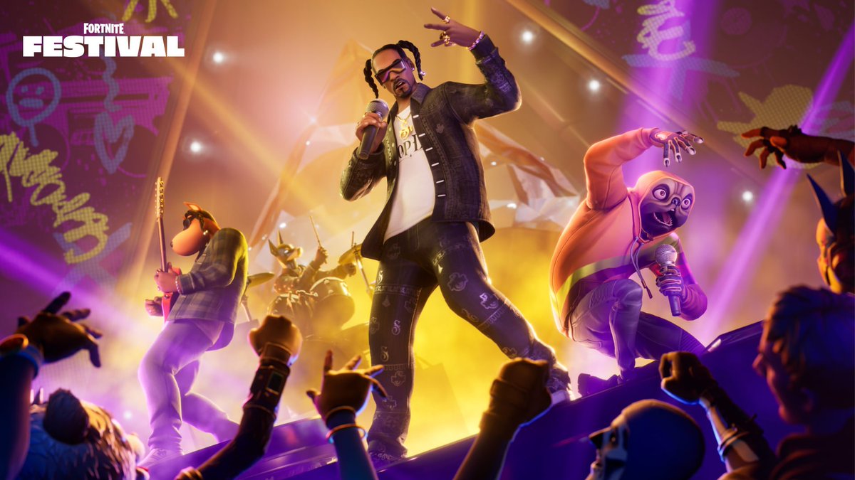 FireMonkey's tweet photo. Who did Snoop Dogg better, Call of Duty or Fortnite https://t.co/8XlsdNHpQo