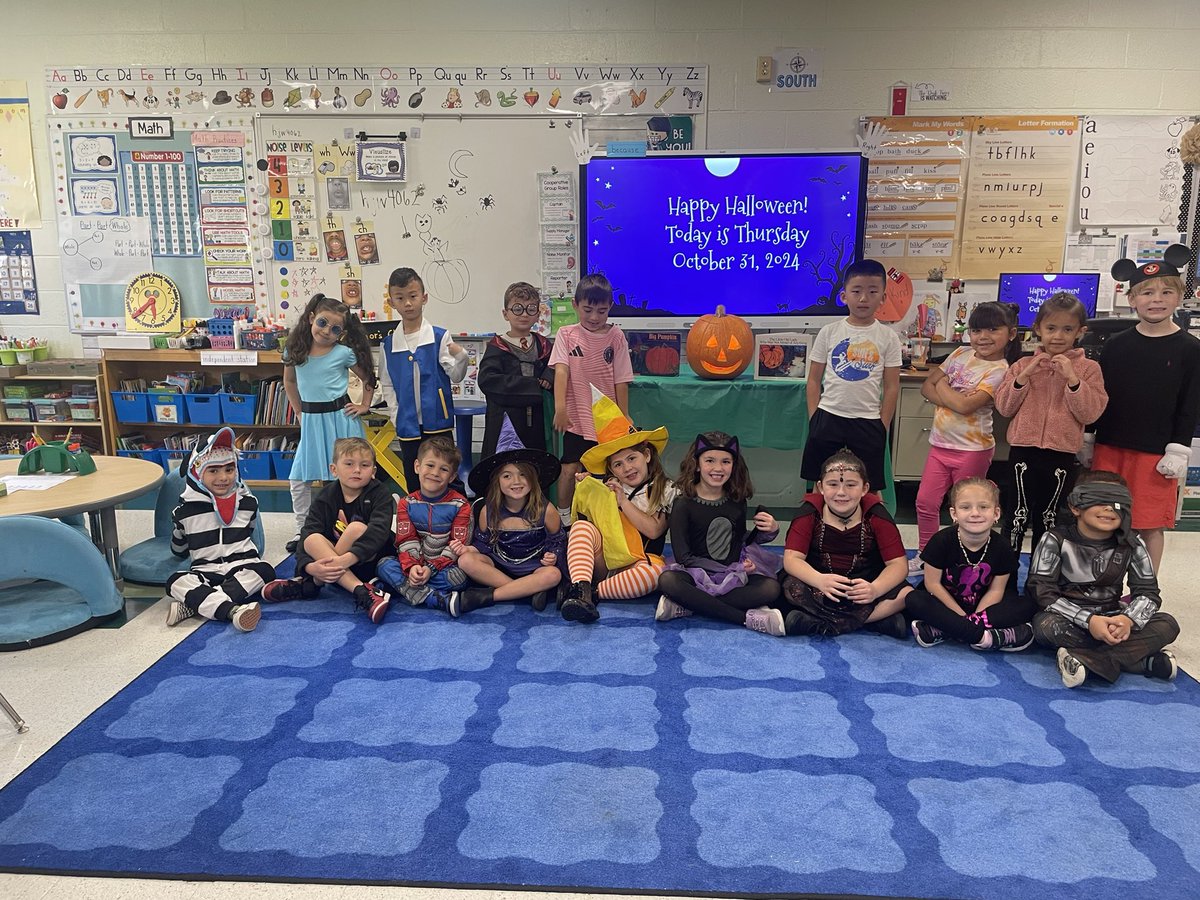 Halloween in room 8!
