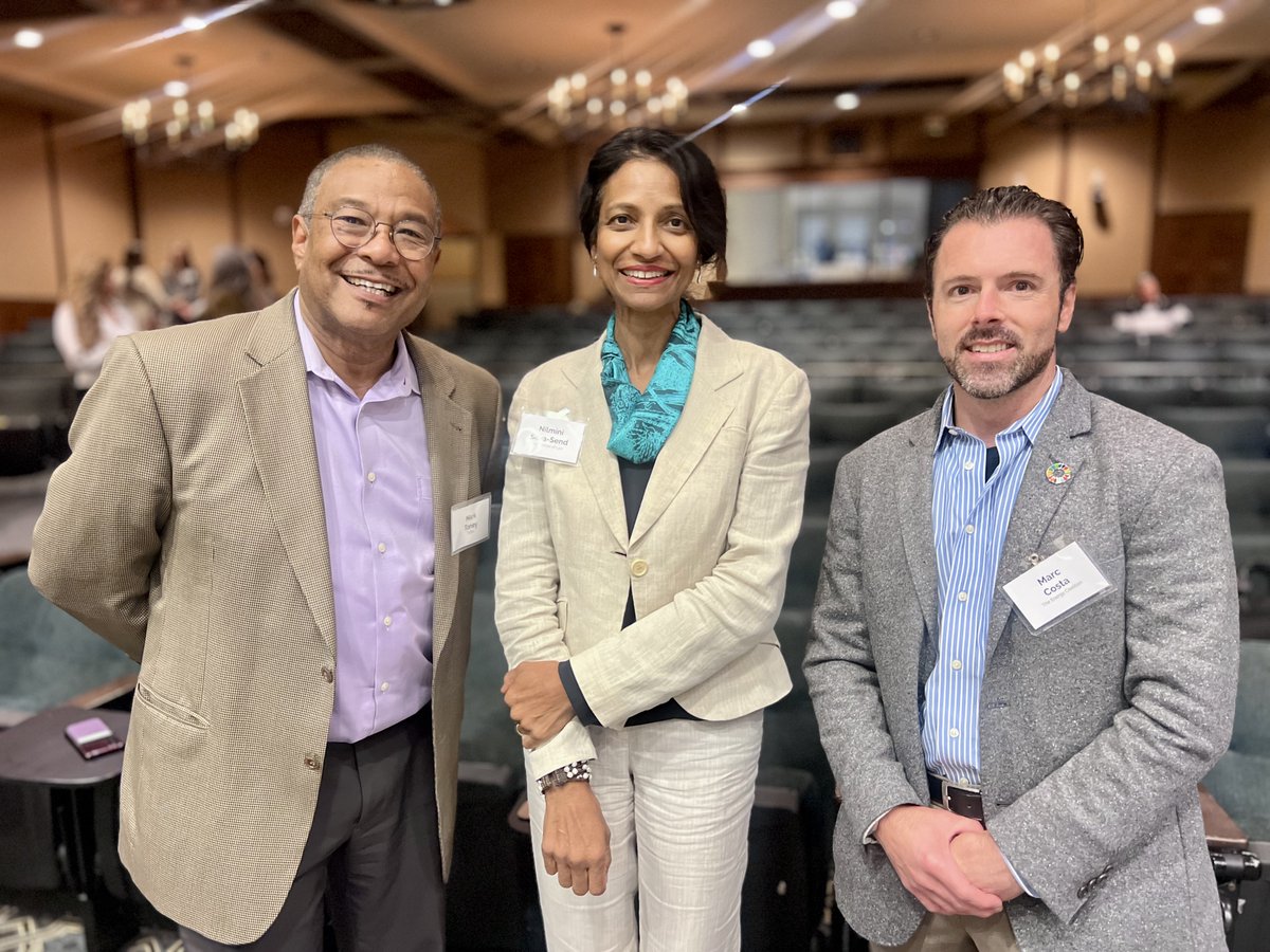Nilmini Silva-Send of <a href="/USanDiegoLaw/">USanDiegoLaw</a> moderated a great panel with <a href="/BorensteinS/">Severin Borenstein 🇺🇦</a>  of  <a href="/energyathaas/">Energy Institute at Haas</a> (remote), Mark Toney of <a href="/UtilityReform/">TURN—The Utility Reform Network</a> , and Marc Costa of <a href="/_TECTweets/">The Energy Coalition</a> on solutions to energy affordability in CA at the 2024 LKM Symposium