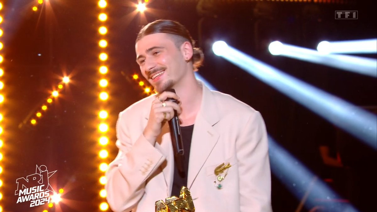 staracreact's tweet photo. Le crack qui remporte le doublé !
#NMA2024 #NRJmusicawards https://t.co/evUOaZQgTD