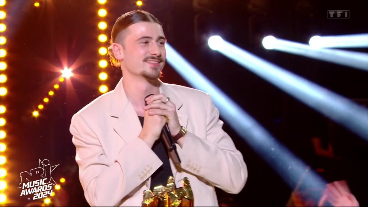 clem_garin's tweet photo. Hold up de la #StarAcademy ce soir aux #NMA2024 #NMA !

𝗛𝗲́𝗹𝗲́𝗻𝗮 : 𝗿𝗲́𝘃𝗲́𝗹𝗮𝘁𝗶𝗼𝗻 𝗯𝗲𝗹𝗴𝗲
𝗣𝗶𝗲𝗿𝗿𝗲 𝗚𝗮𝗿𝗻𝗶𝗲𝗿 : 𝗿𝗲́𝘃𝗲́𝗹𝗮𝘁𝗶𝗼𝗻 𝗳𝗿𝗮𝗻𝗰𝗼𝗽𝗵𝗼𝗻𝗲
𝗣𝗶𝗲𝗿𝗿𝗲 𝗚𝗮𝗿𝗻𝗶𝗲𝗿 : 𝗰𝗵𝗮𝗻𝘀𝗼𝗻 𝗳𝗿𝗮𝗻𝗰𝗼𝗽𝗵𝗼𝗻𝗲 https://t.co/bV9TiMtdZ7