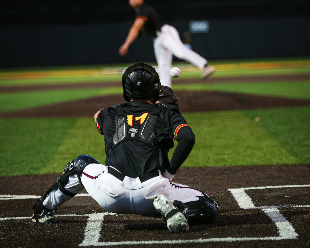VMIbaseco's tweet photo. Friday Night Lights⭐️

#RahVaMil | #VMIBaseCo https://t.co/wR9n32uZcH