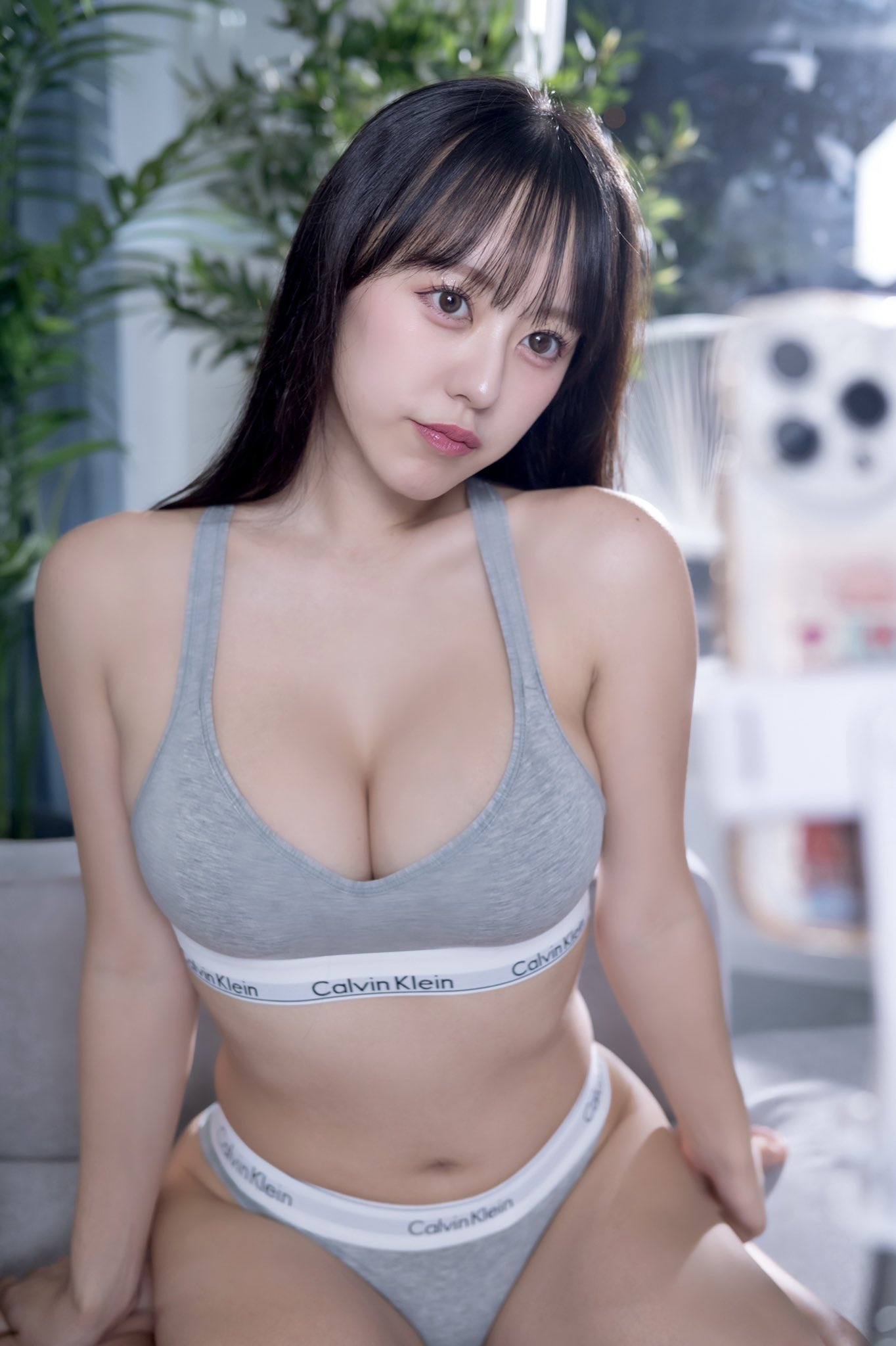 音羽美奈 「みなぽち」 直筆サイン入り チェキ えちえち開脚ポーズ 音羽美奈(みなぽち)🎨🎹 on X: 