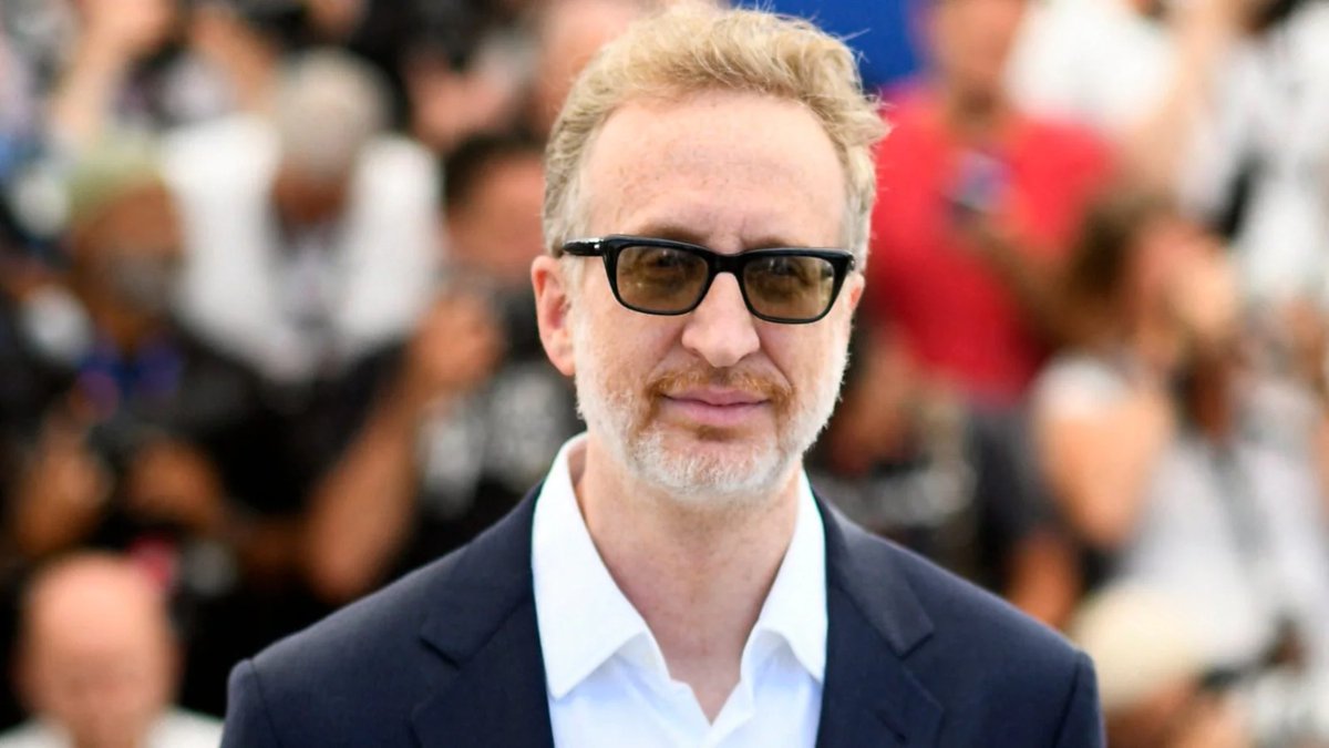 TheFilmStage's tweet image. James Gray will direct Adam Driver, Jeremy Strong, and Anne Hathaway in #PaperTiger, with production beginning early next year.

See the first details: thefilmstage.com/james-gray-to-…