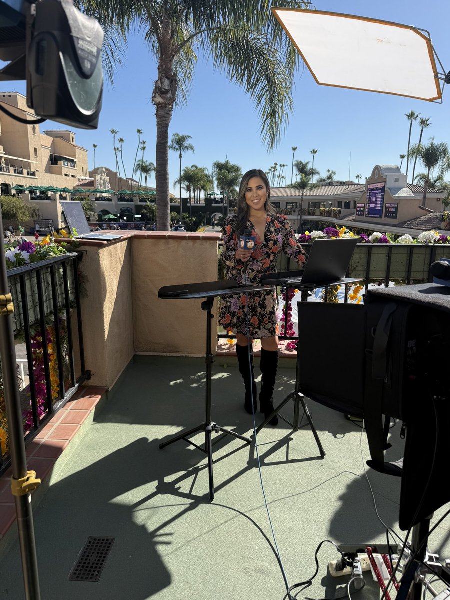 10NewsPaz's tweet photo. Fun times covering the Breeders’ Cup this morning! ☀️🐎🌊🫶🏼 @10News https://t.co/SWxy71LpYX