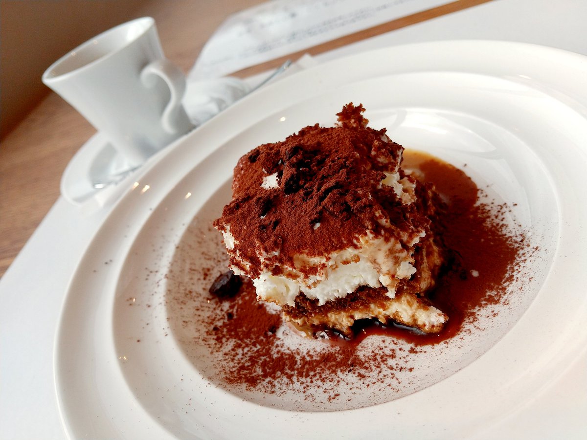 るたす tweet media