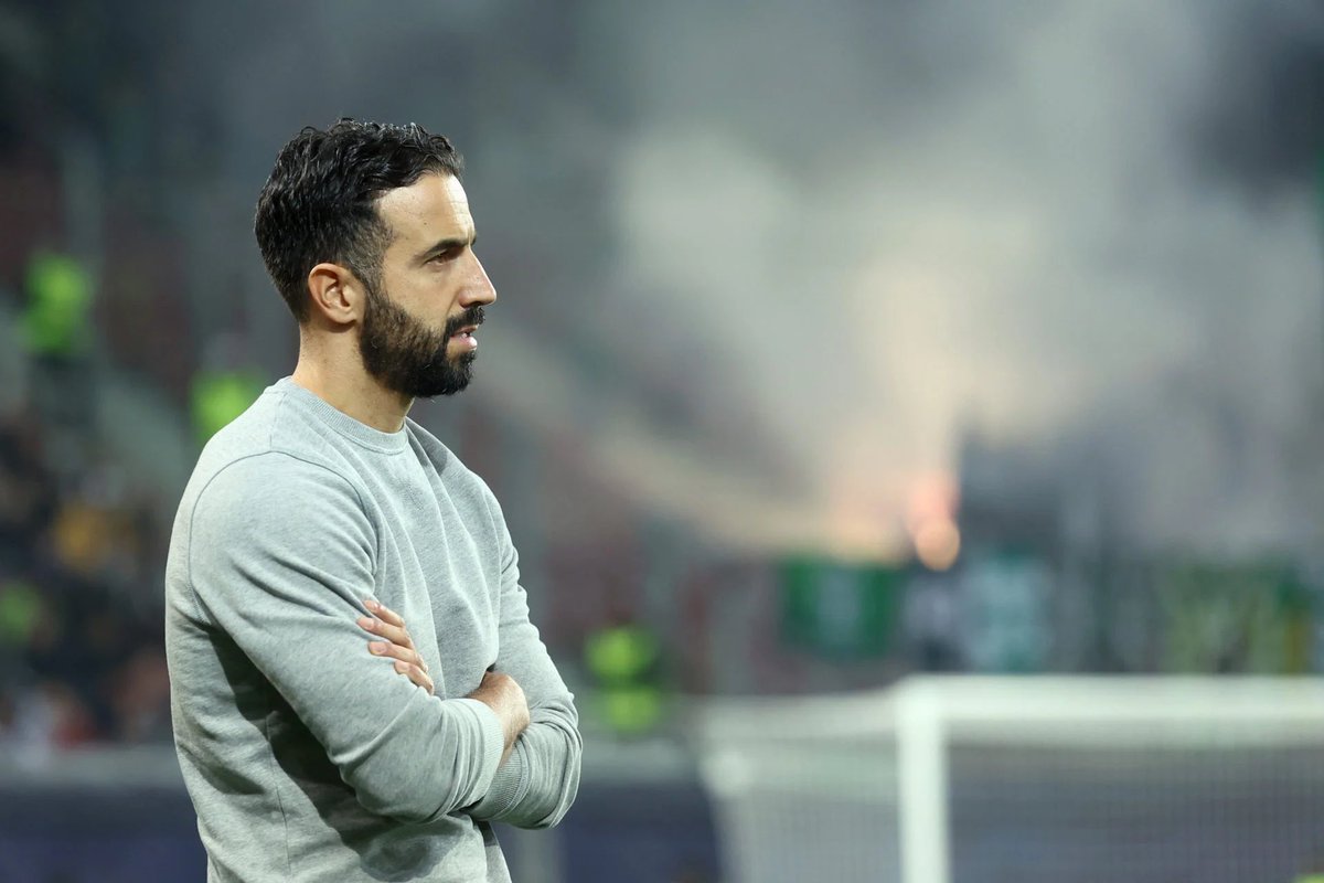 idextratime's tweet photo. 🗣️ “klub lain siap membayar saya TIGA KALI LIPAT dari yang ditawarkan Manchester United, dan saya menolaknya karena ini adalah klub yang saya inginkan.” 🔥🥶

– Rúben Amorim https://t.co/dgnkx9h0UE