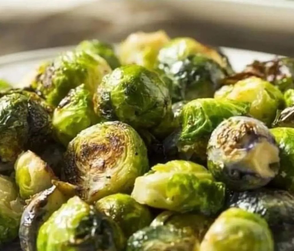 Tjeerd001's tweet image. Does anyone here actually eat Brussel sprouts?
