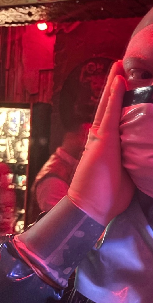 Wow, look at this crop of my super sexy latex surgeon Halloween costume!

Wanna see the whole thing, and much more?

You’ll have to follow me on that other site where the skies are bluer! Check my pinned!