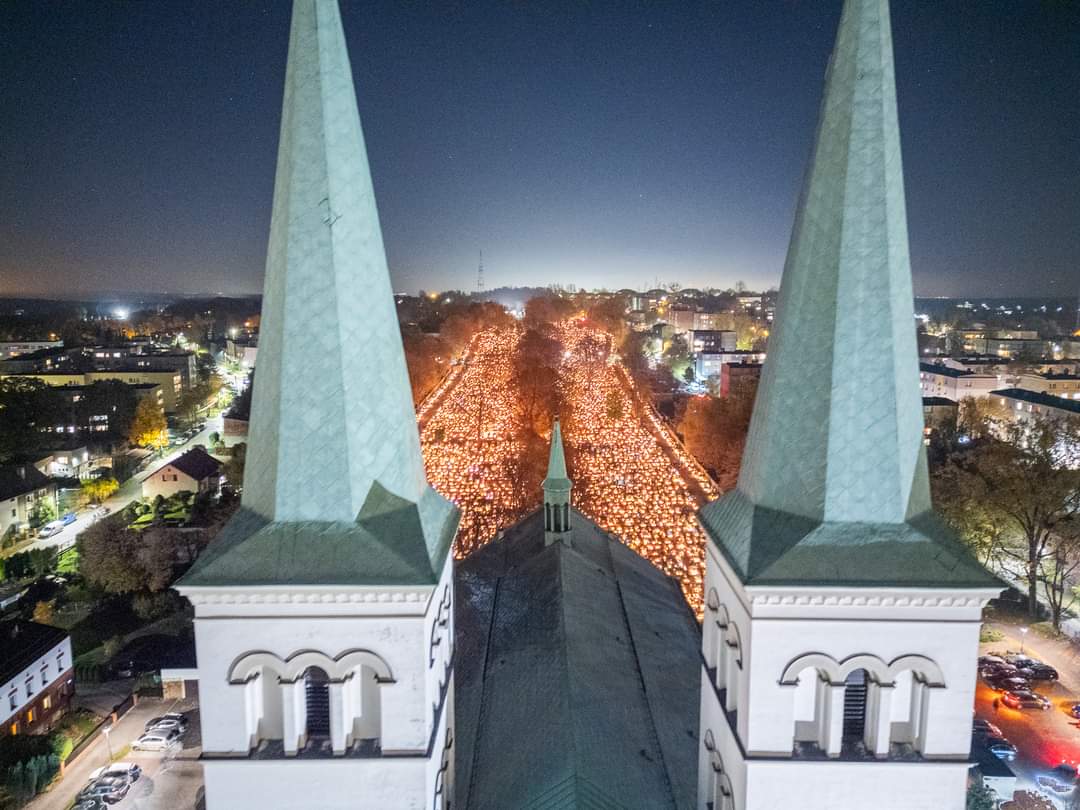 czytomarcin's tweet photo. @StefanTompson Mikołów 
cc: Tymoteusz Staniek https://t.co/DQ9BtH3TgY