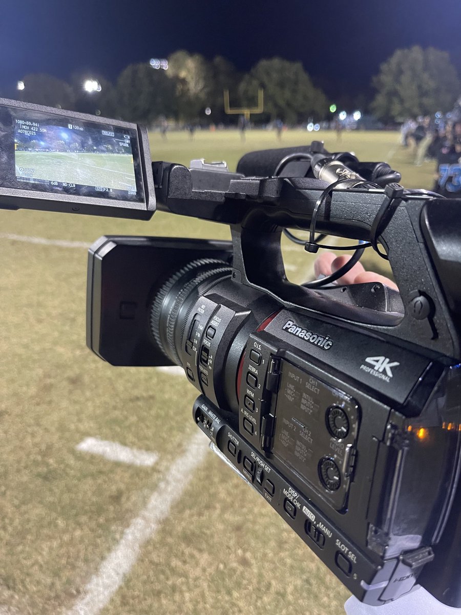 brendanclark's tweet photo. My skills are rusty. Getting some highlights for #blitzon2 from O-W vs Oceanside game. @WCBD https://t.co/4ZUSVAdz2g