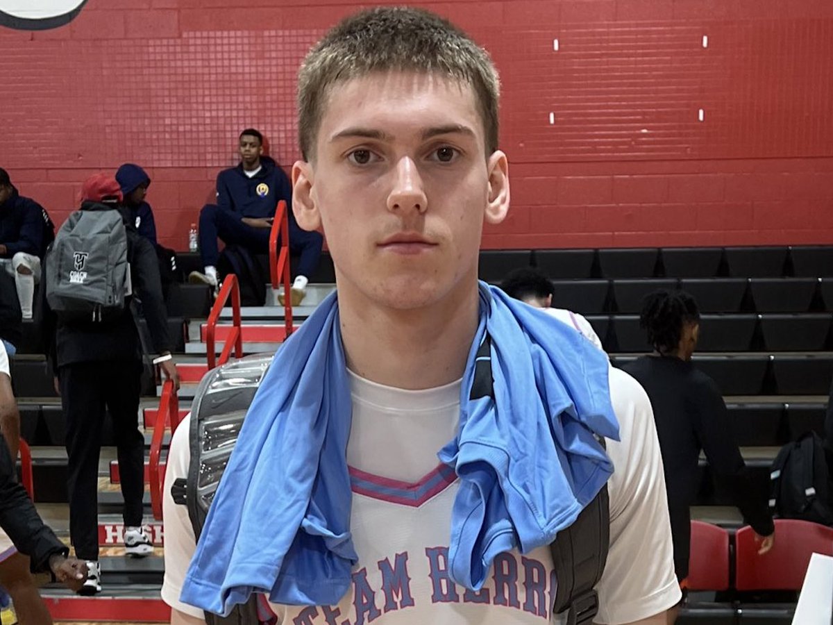 Dan Gibbs (@gibbs_dan_) on Twitter photo Wisconsin Seniors To Know
🔗ny2lasports.com/wisconsin-seni…
<a href="/zayn_youngg/">Zayn Young🎒</a> Alex Ceredi <a href="/herromyles2/">Myles Herro</a> <a href="/LoganZahour/">Logan Zahour</a> <a href="/ChandonaisGrant/">Grant Chandonais</a> Wisconsin Seniors To Know
🔗ny2lasports.com/wisconsin-seni…
<a href="/zayn_youngg/">Zayn Young🎒</a> Alex Ceredi <a href="/herromyles2/">Myles Herro</a> <a href="/LoganZahour/">Logan Zahour</a> <a href="/ChandonaisGrant/">Grant Chandonais</a>