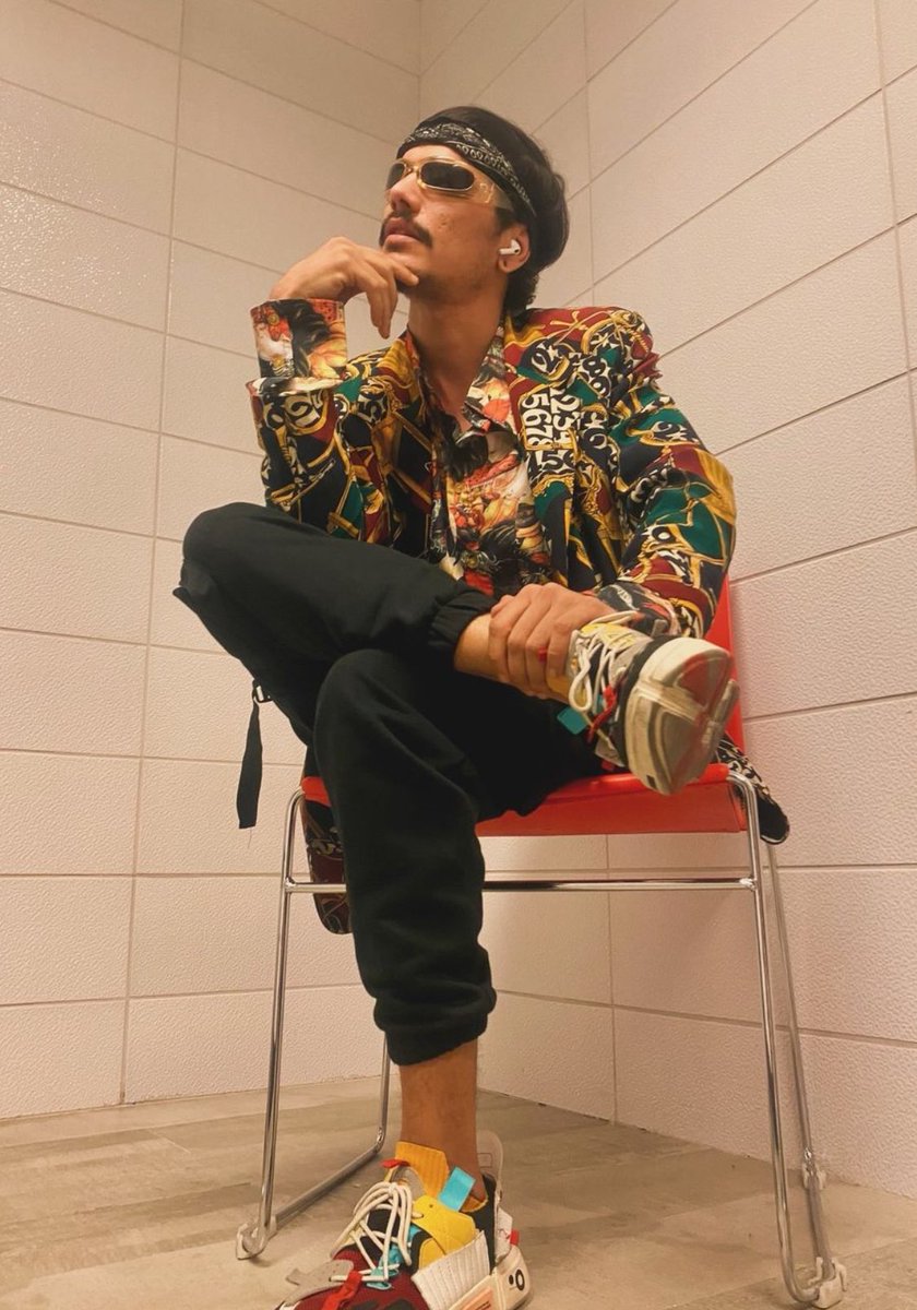 hipnumusic's tweet photo. Role : Moda Música e Arte 
- Porto digital

Styling : Nestor Mádenes 

🧥 Eduardo Ferreira 

📸 Arlak Fagundes 

🥾 Hamming 

#styling #moda #art #musicbusiness https://t.co/mHKF0n06Cb