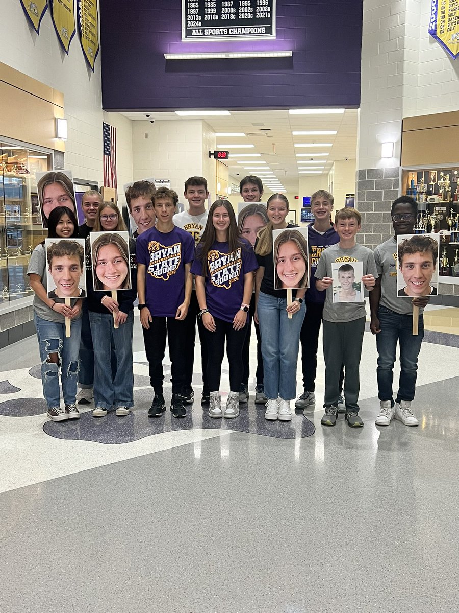 bryan_track's tweet photo. Kate and Braydon were sent off with well wishes today for great races to close out their senior season! 12:00 and 12:45 races times tomorrow! #Bryanbuilt. https://t.co/V7deK4ZSbq