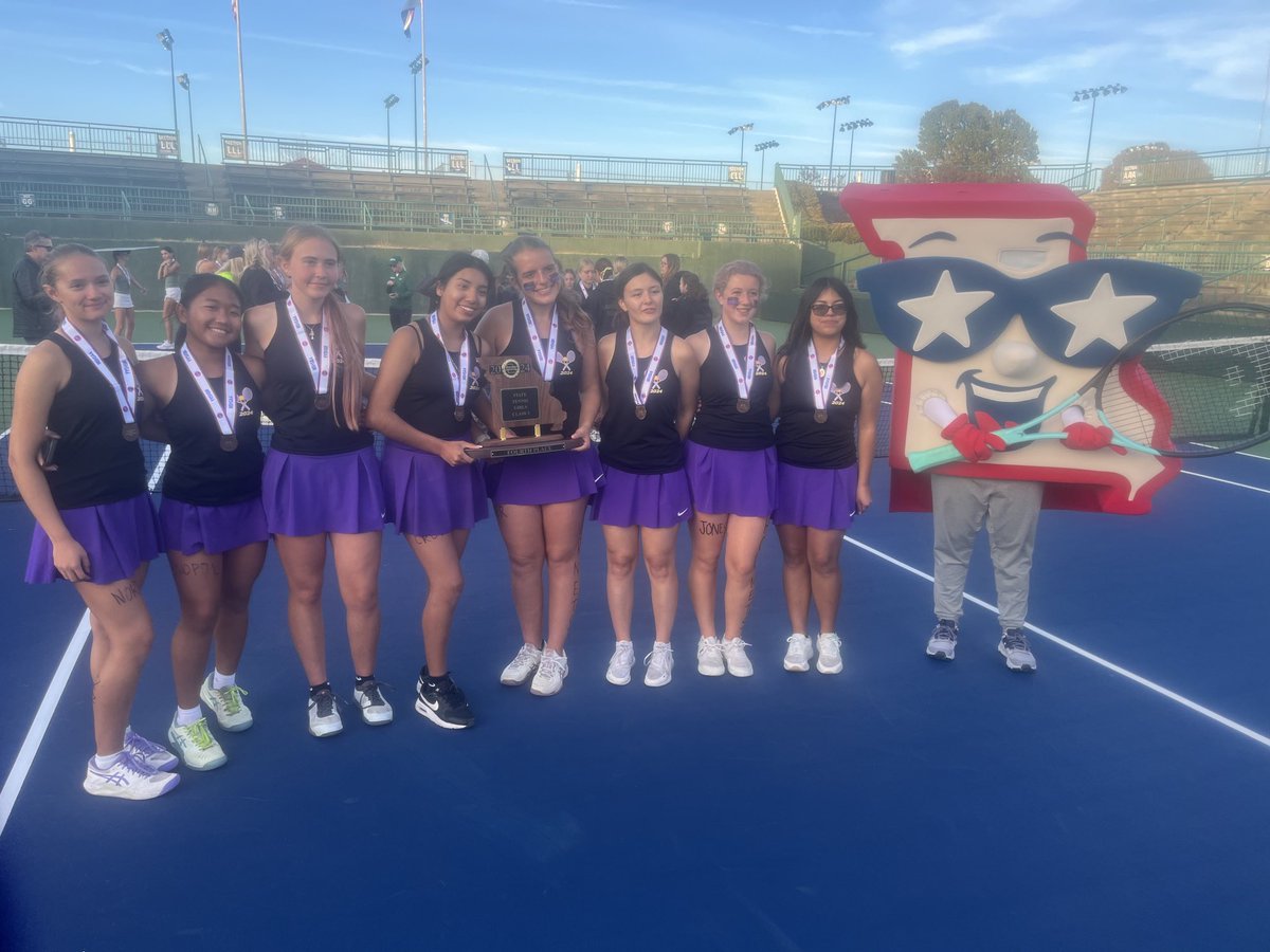 NKC Tennis (@nkc_tennis) on Twitter photo Our Lady Hornets appeared in the State Final Four for the first time since 1992,and came away with a 4th place state finish. It was a great way to cap off a special season that also included a district championship. <a href="/NKCHS_AD/">David Garrison</a> <a href="/N2SportsNKCHS/">Northtown Hornet Sports</a> <a href="/NorthtownNews/">Northtown News</a> Our Lady Hornets appeared in the State Final Four for the first time since 1992,and came away with a 4th place state finish. It was a great way to cap off a special season that also included a district championship. <a href="/NKCHS_AD/">David Garrison</a> <a href="/N2SportsNKCHS/">Northtown Hornet Sports</a> <a href="/NorthtownNews/">Northtown News</a>