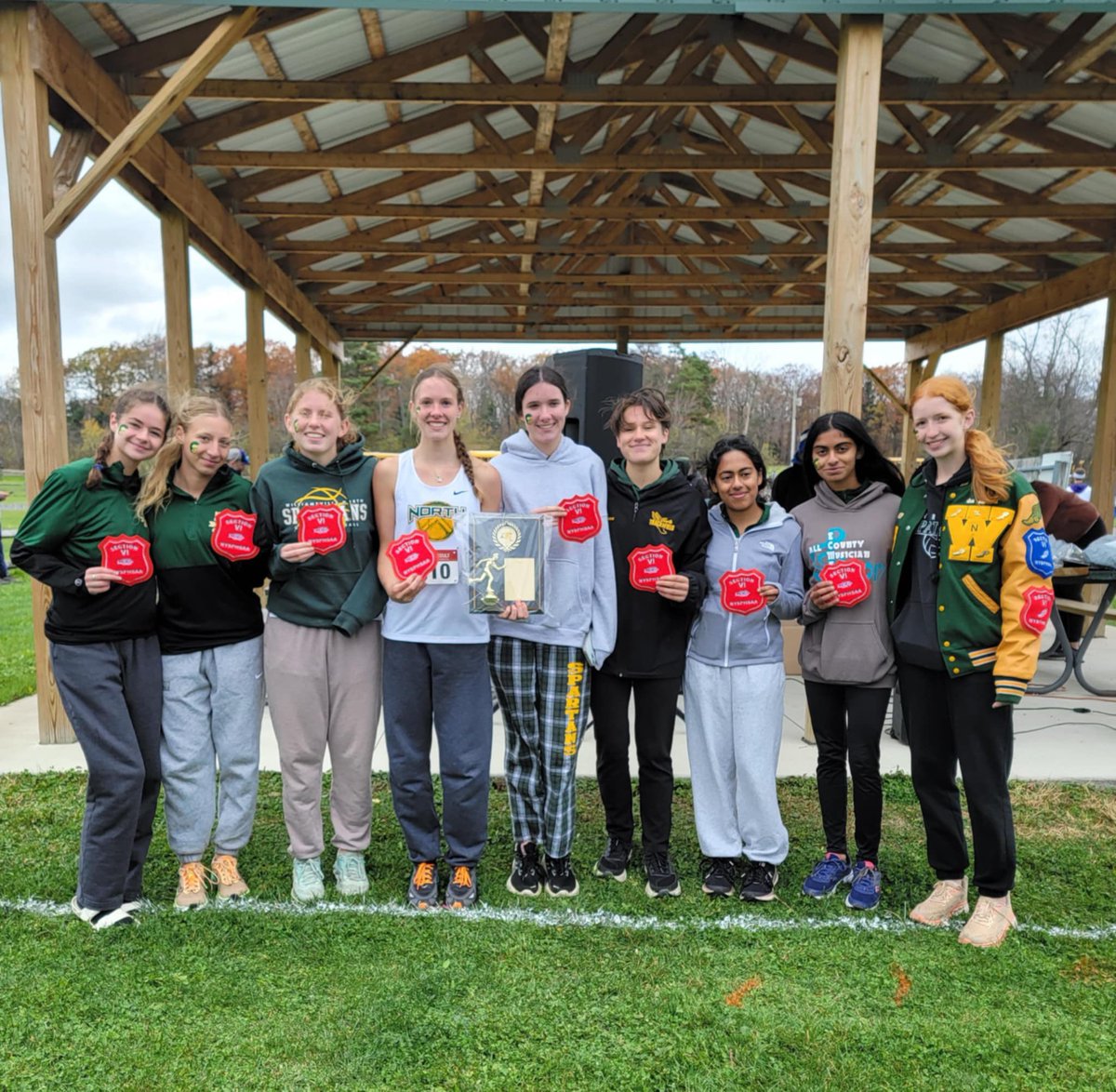 WNXCTF's tweet image. Congrats to our girls for a close 2nd at sectionals Every girl stepped up and we ran our best effort of the season. I’m incredibly proud of our team, 2 years in a row now we’ve been the runner up, nice to be in the mix. 

Melia and Kylie qualify for states in 2 weeks