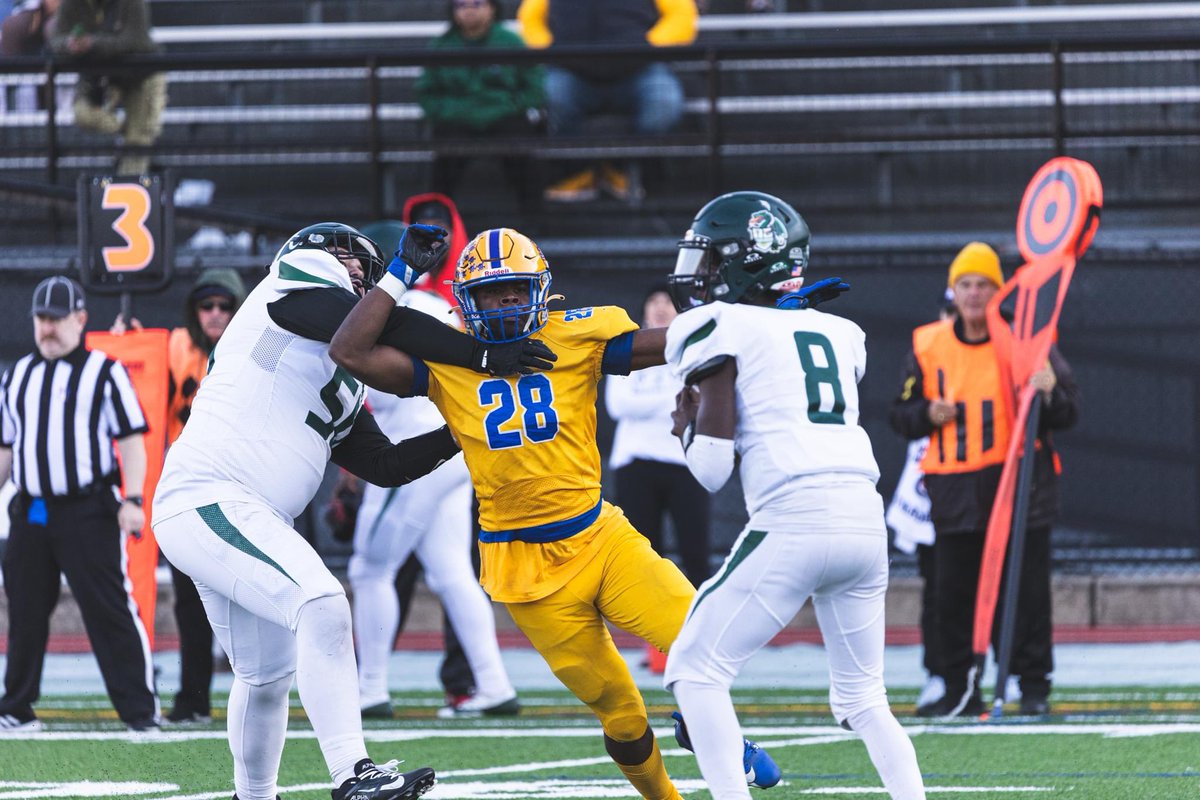 Nyxai_Robinson's tweet photo. Check out my film from the regular season
@WHCoachGreen @wpialsportsnews @WPIAL_Insider @CoachJuice_55 @TankRBs @coachjaturner @coachtyler34 

https://t.co/3duPxtkt8o https://t.co/8MlwSoryVN