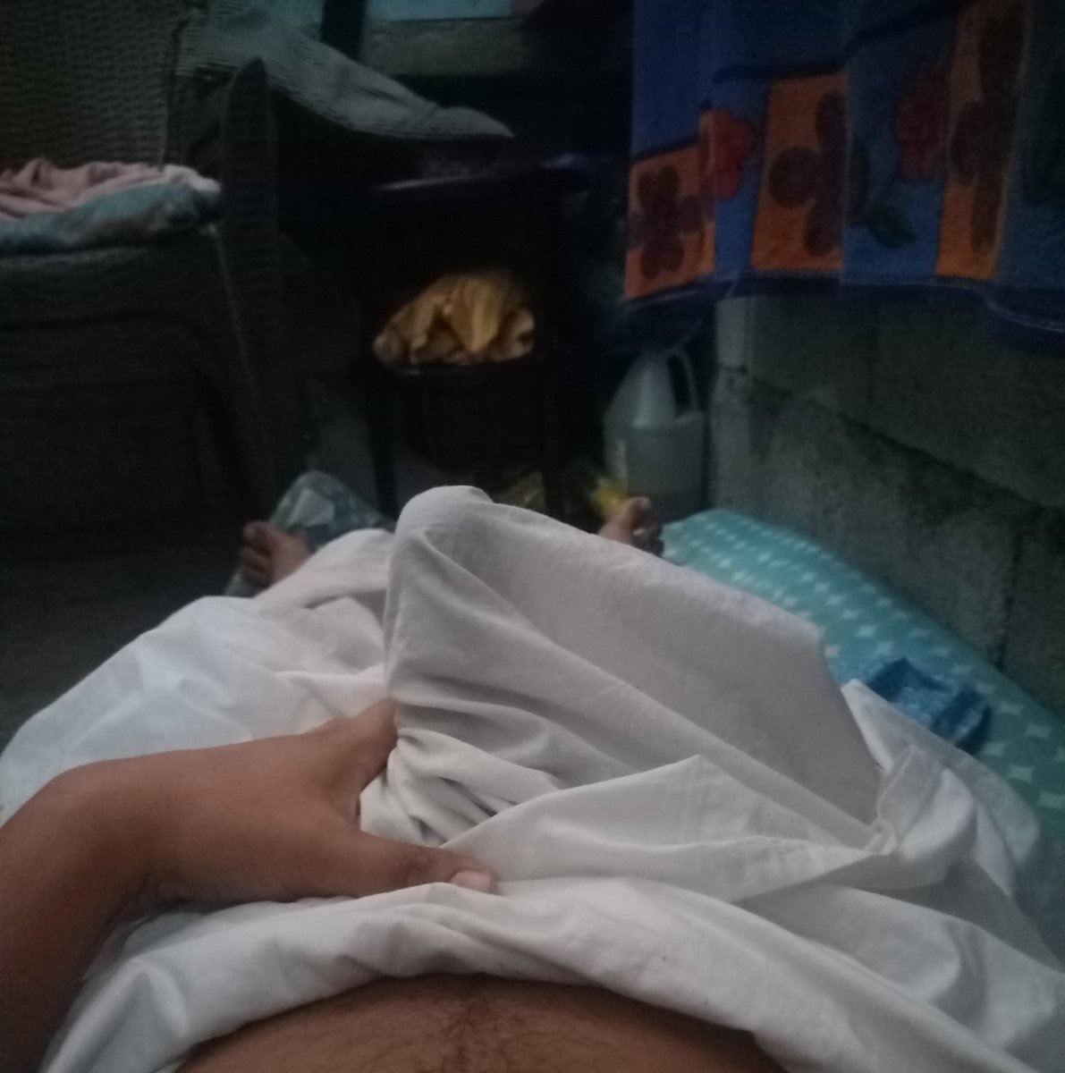 dabawLaypishere's tweet photo. Araw ng mga Patay pero Buhay na Buhay Ang put*! https://t.co/s1KSAcDzNF