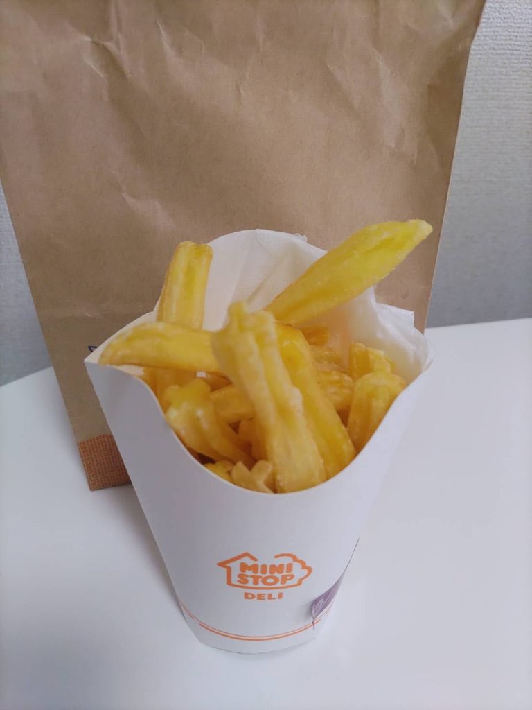 GTH481191061's tweet photo. #Xフライドポテト20周年祭 Xフライドポテト 無料券プレゼント企画！🍟11/2 14:00~15:00に@ministop_fanとハッシュタグをつけてミニストップのXフライドポテトの画像を投稿しよう！
https://t.co/GYVbtMxzvB https://t.co/XbVIjA23xn