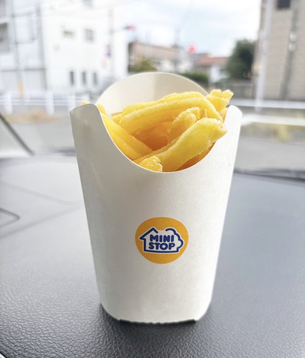 OORernaaapon's tweet photo. #Xフライドポテト20周年祭
@ministop_fan 
🍟♡ https://t.co/a9XIDnGRQI