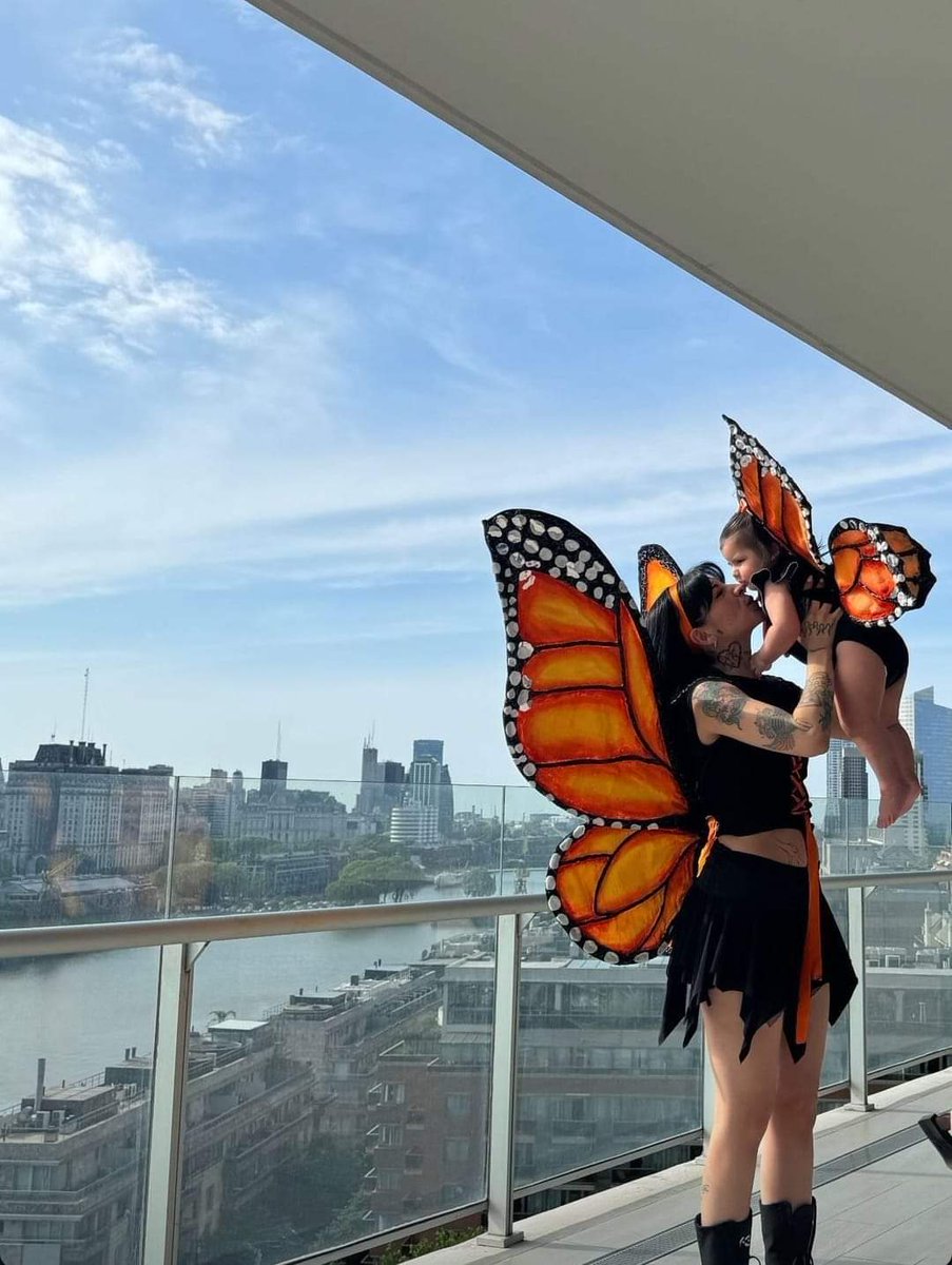 _davidluis1's tweet image. La princesa de Mamá 
Cazzu e Inti 🥰❤️

#Cazzu #Cazzualidades #Nodal #ChristianNodal #AngelaAguilar