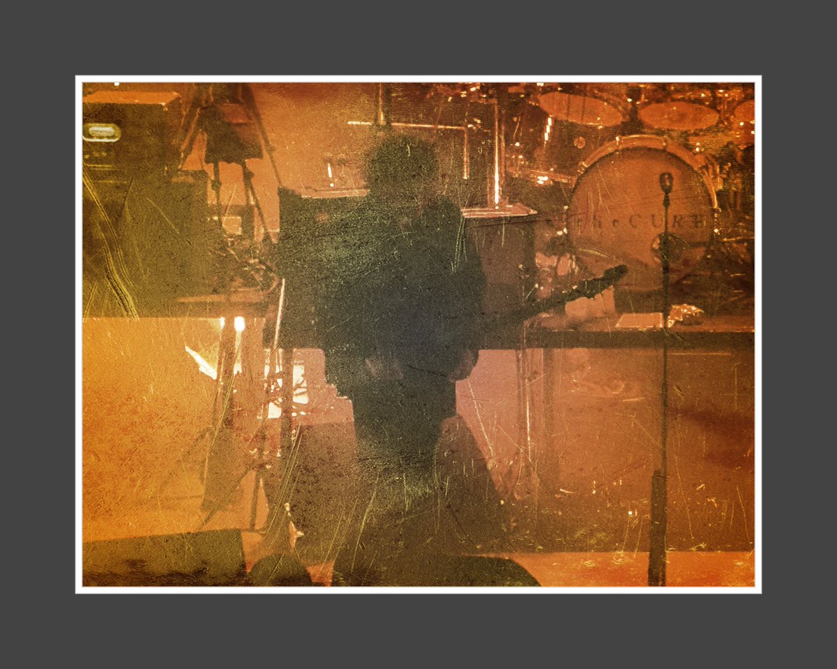 My boy 🖤 #TheCure #songsofalostworld #Troxy <a href="/TroxyLondon/">Troxy</a>