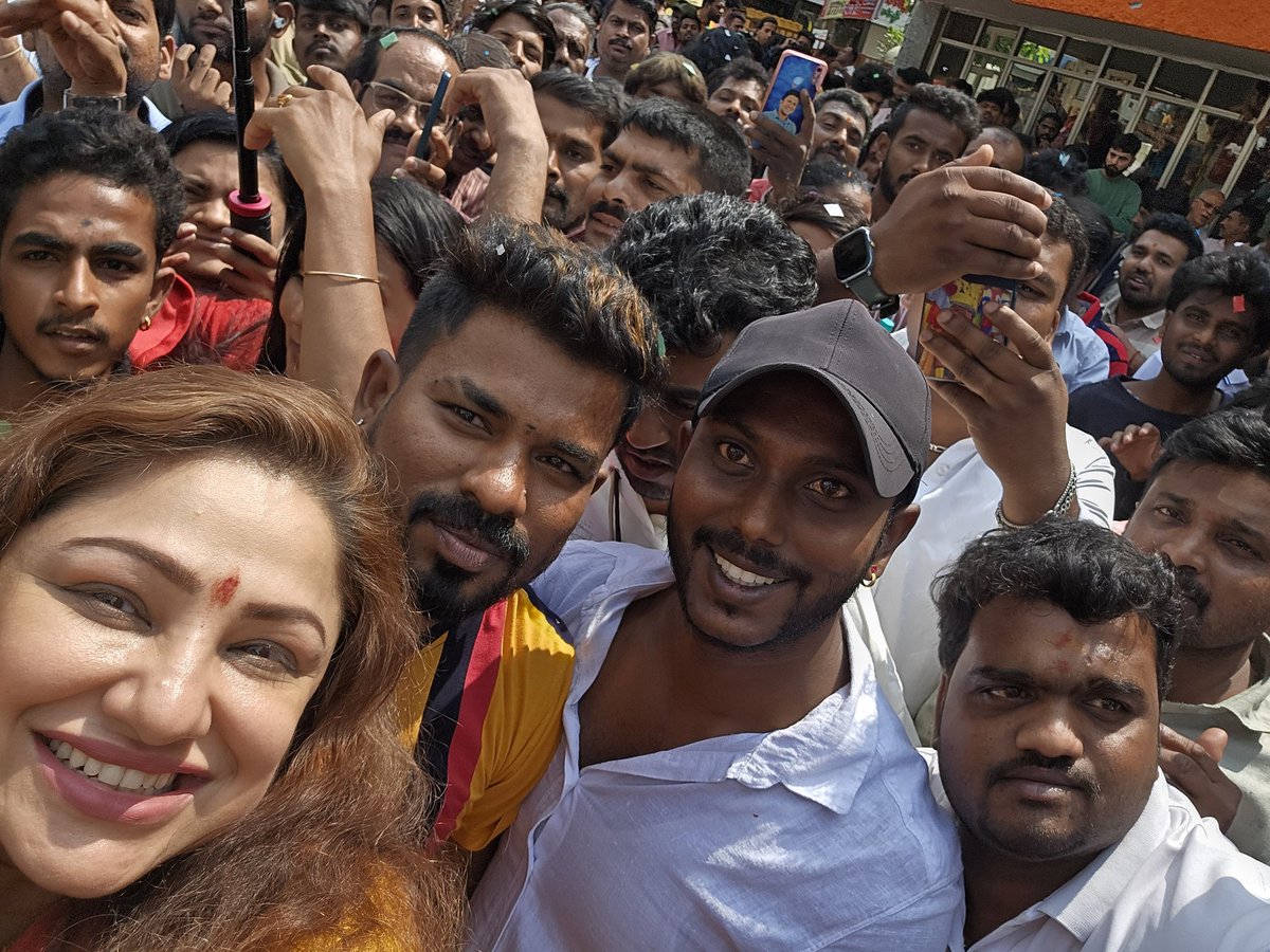 UppiMickey's tweet photo. @priyankauppi #UgraAvatara #first #day #first #show #at #veeresh #theatre #today #thank #you #for #such #an #overwhelming #response #kannada @priyankauppi https://t.co/gNEyWL0cCw
