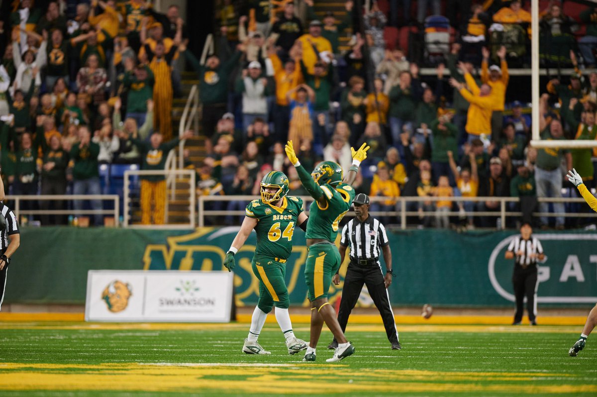 MarcusGulley5's tweet photo. This season has been unforgettable so far! Huge appreciation to @GandGCollective for supporting NDSU and helping us keep our athletes here. Proud to pursue excellence at NDSU! https://t.co/yPFxZ0Naq3